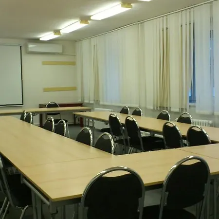 Otel Astra Tuchlovice