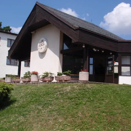 Astra Otel Tuchlovice